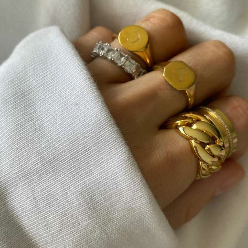 Opulent Chain Gold Ring