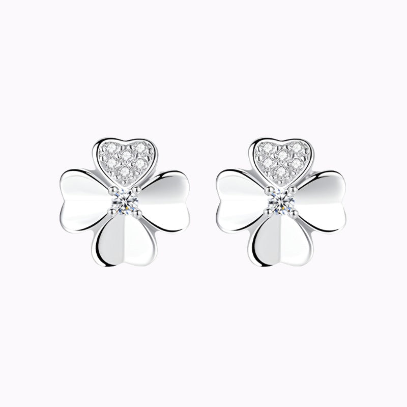 Product information: Treatment Process: Electroplating Color: white diamond/a pair with plug (white copper white gold plated) Applicable population: Female Material: Copper Shape: Flower Size: Packing list: Earrings*1Pair Product Image: