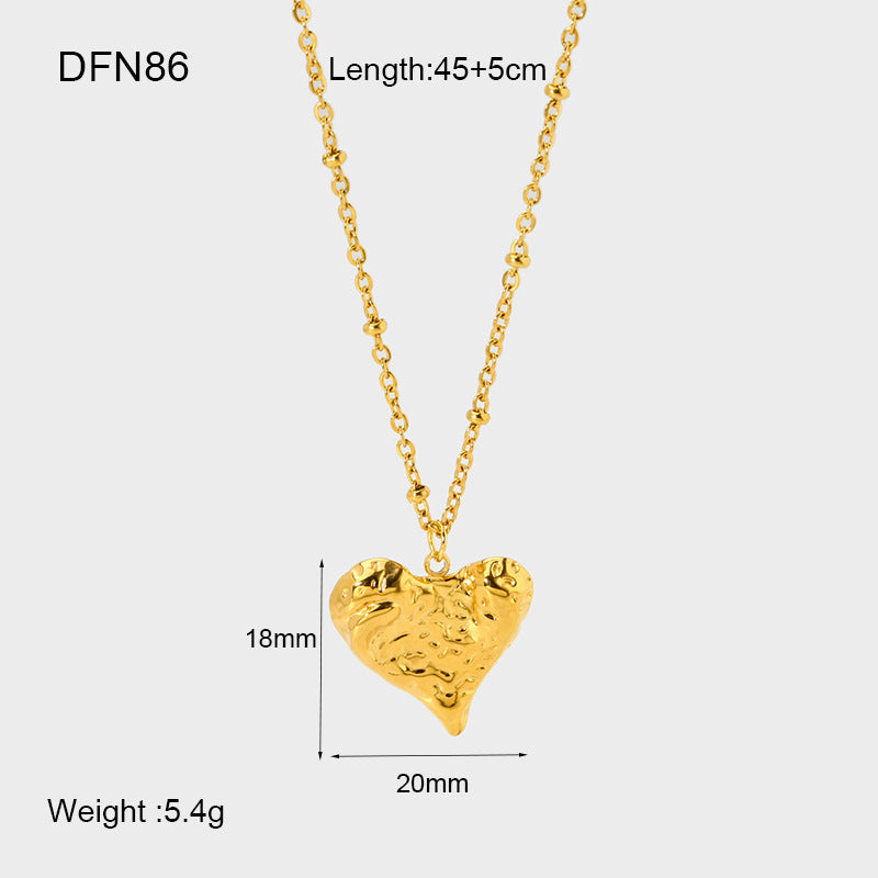 Irregular Peach Heart Pendant Necklace 18K Gold - Gleamse