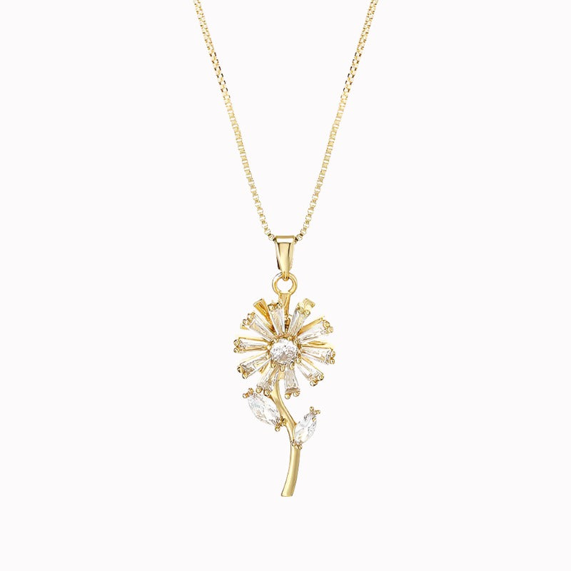 Rotating Daisies Floral Necklace